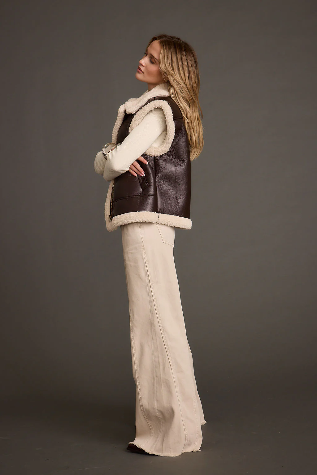 Bighorn Oversized Sherpa Vegan Leather Vest - Image 3