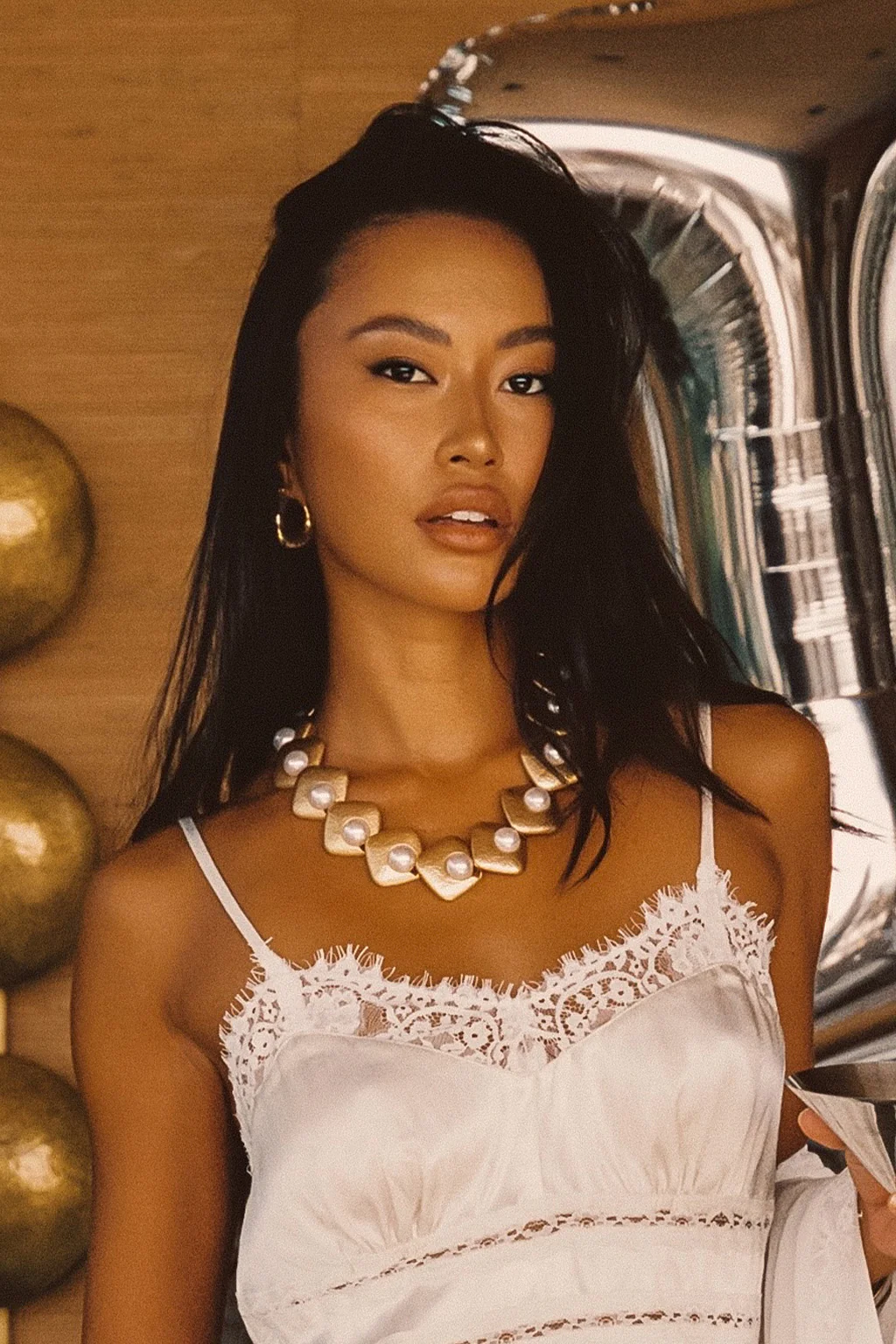 Bloom Pearl Choker - Image 4