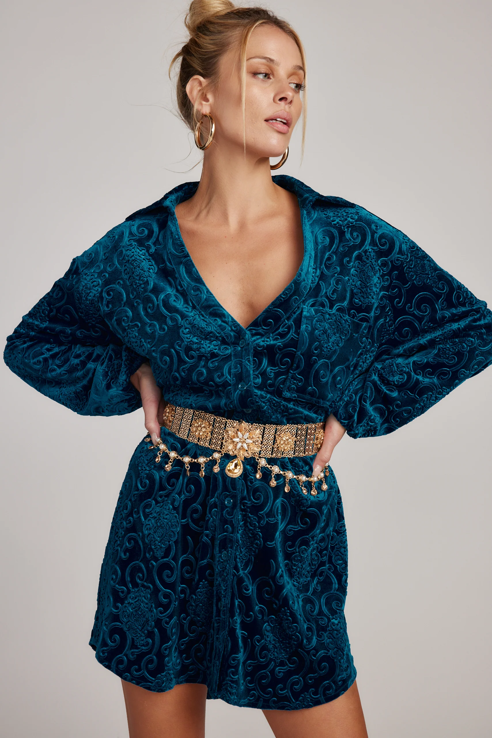 Kali Blue Long Sleeve Velvet Dress - Image 4
