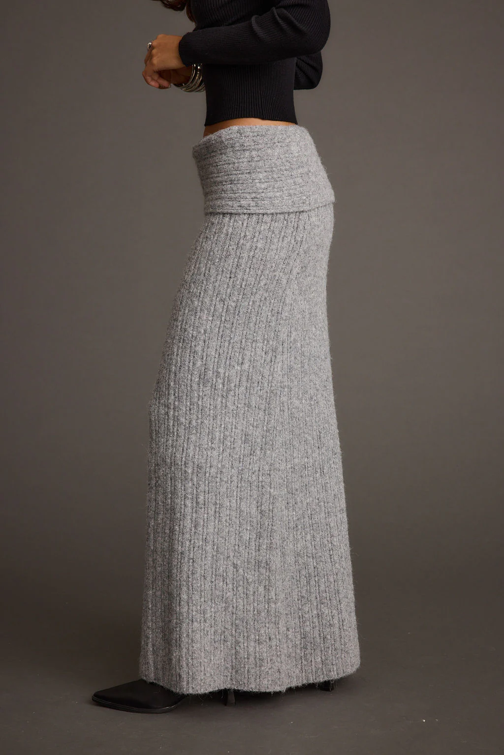 Pamela Heather Grey Sweater Maxi Skirt - Image 5