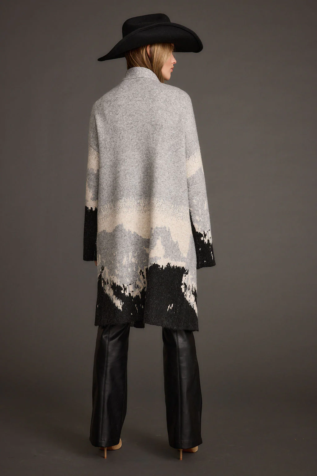 Yellowstone Printed Duster Cardigan - Image 9