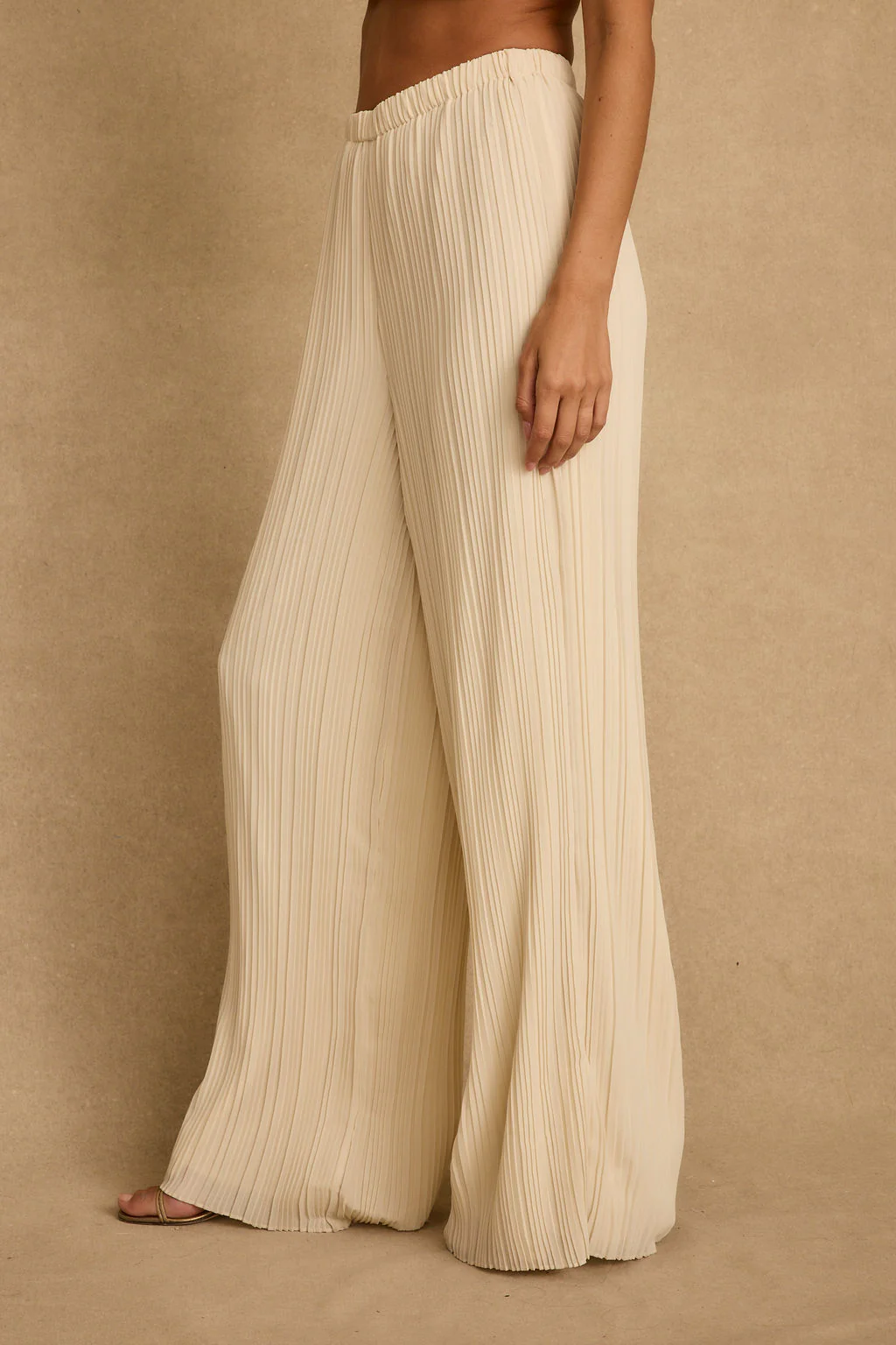 Zaria Cream Plisse Pants - Image 4
